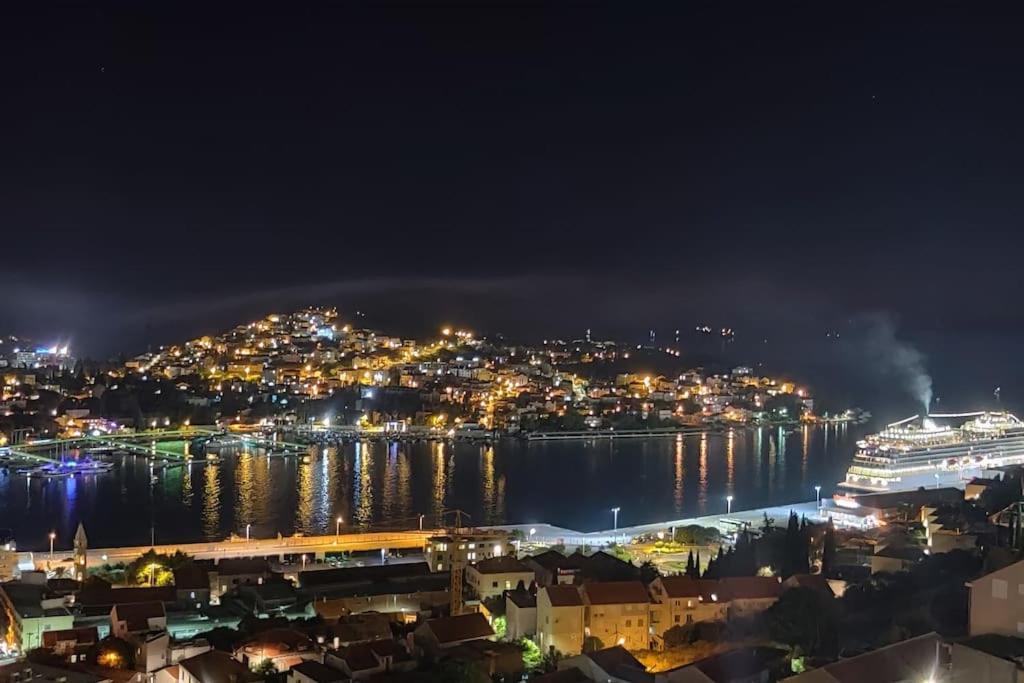 Appartamento Kate'S Studio With An Amazing View Ragusa Esterno foto